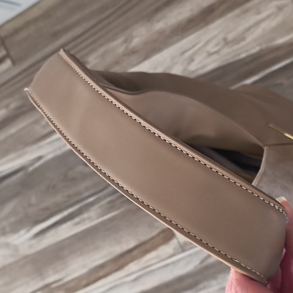 Shoulder Bag - Picture 10 of 10